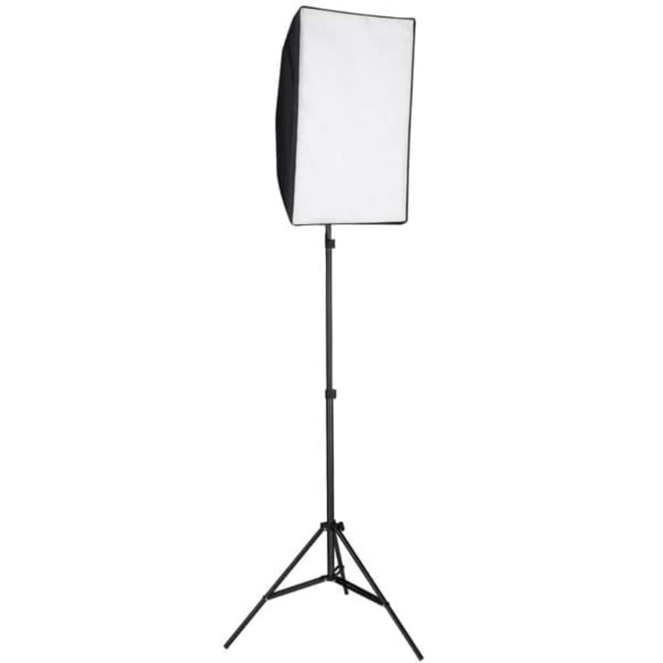 Set de estudio fotográfico con telón de fondo e iluminación
