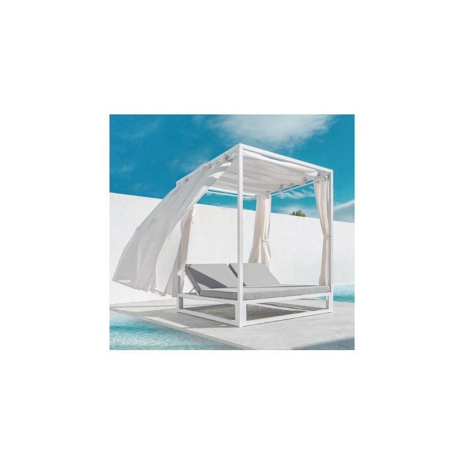 Luana Chateau Cama Balinesa con Dosel