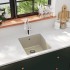 Fregadero de cocina de granito con un seno