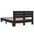 Estructura de cama madera de ingeniería y metal negro