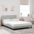 Cama con colchón terciopelo gris claro 140x200