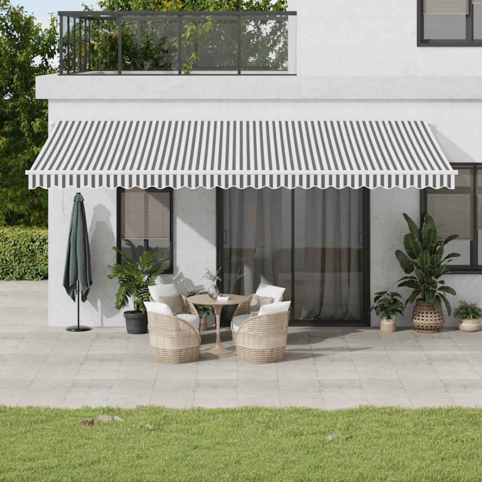 Toldo retráctil automático gris antracita y blanco 600x300