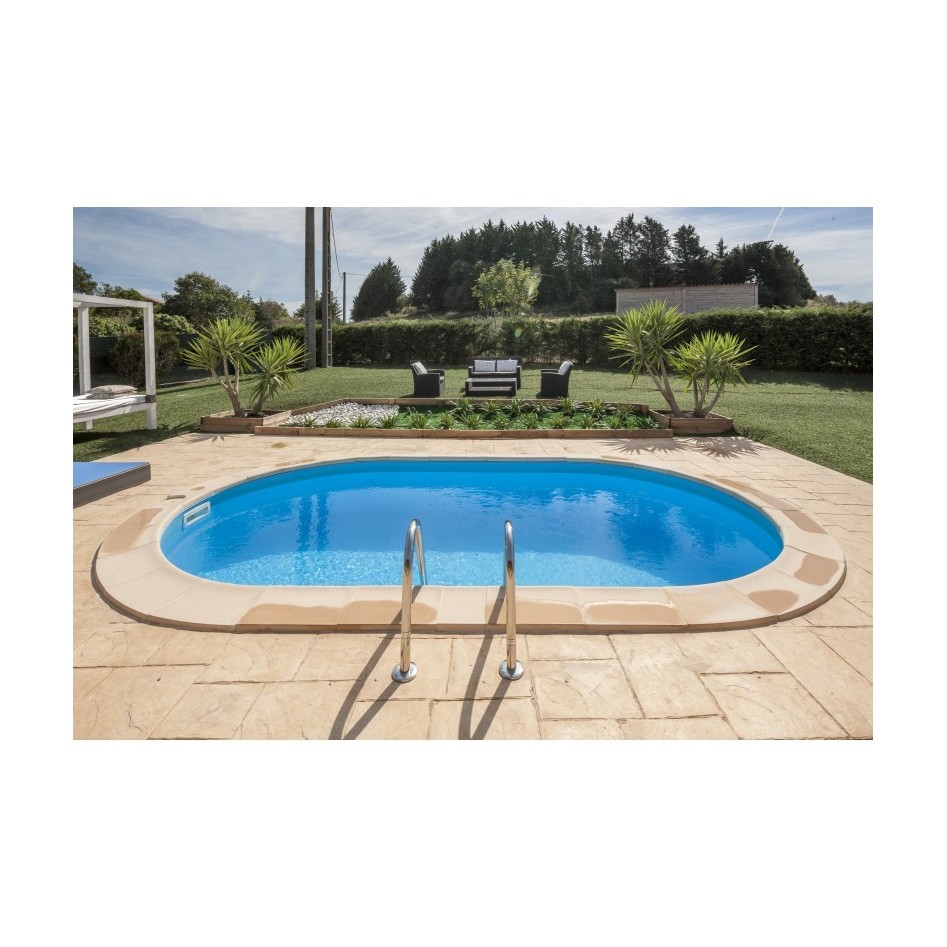 Madagascar Piscina ovalada