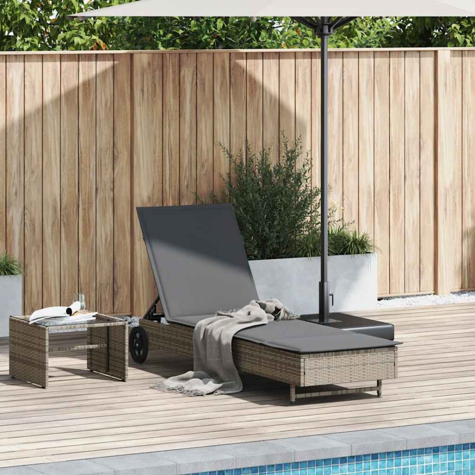 Tumbona con ruedas y cojín ratán sintético