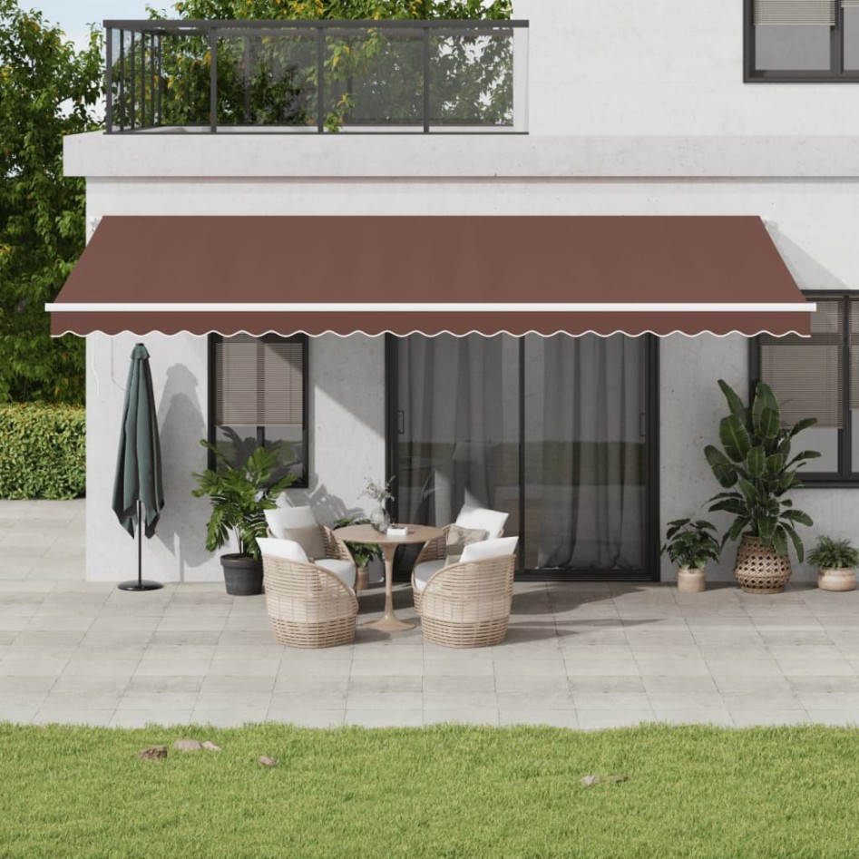 Toldo retráctil manual marrón 600x350