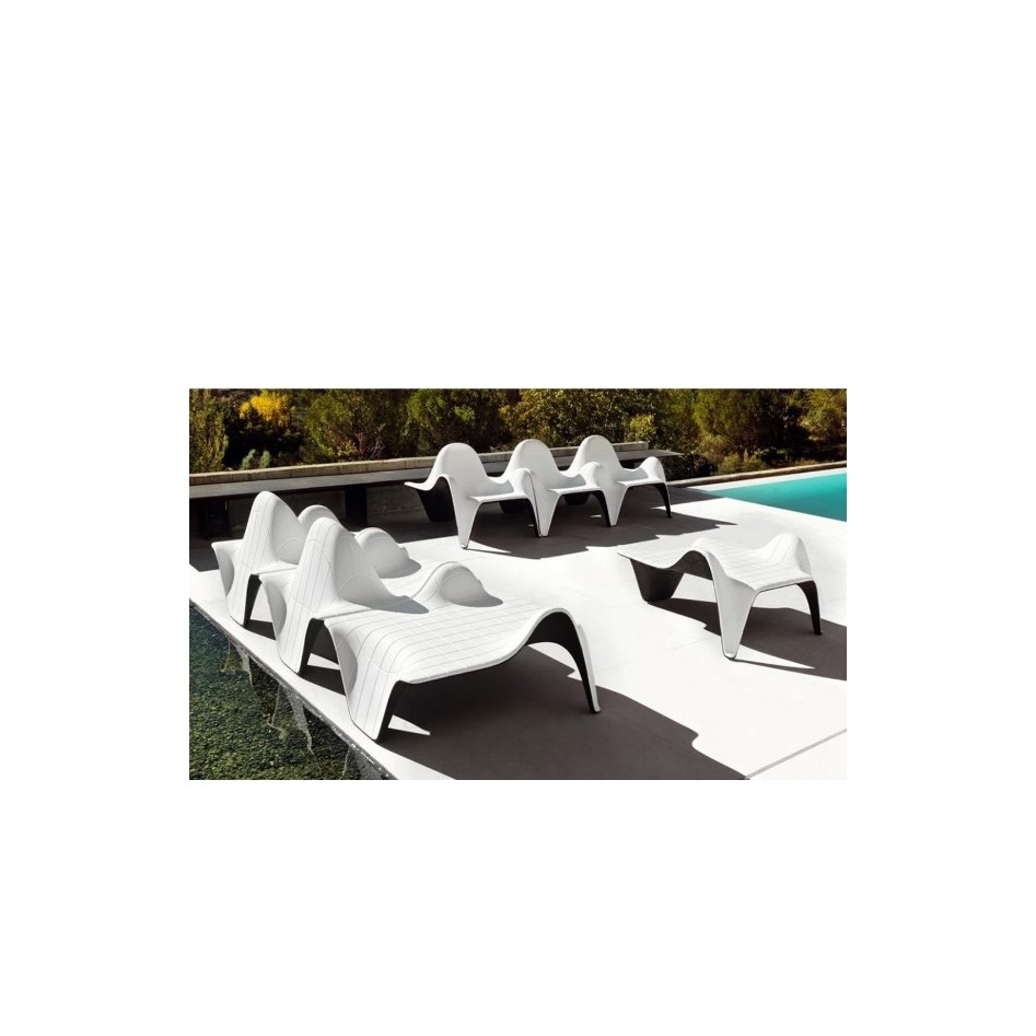 Mesita apilable by Vondom