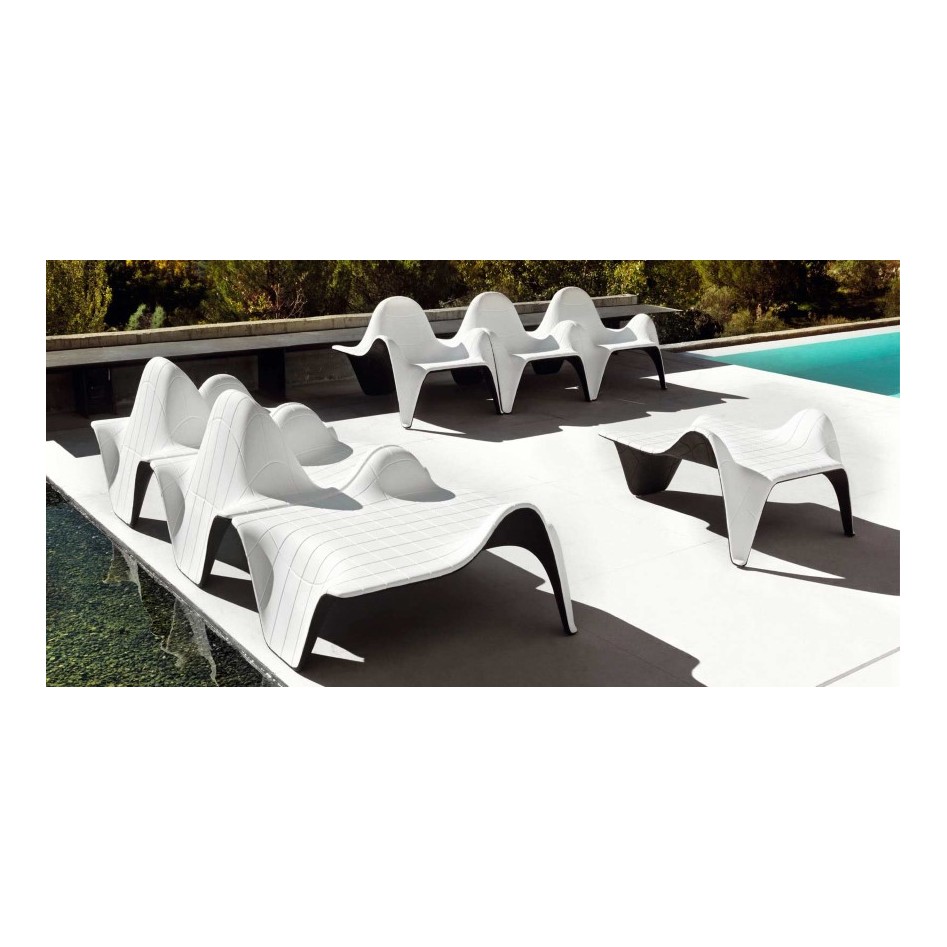 Mesita apilable by Vondom