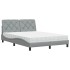 Cama con colchón tela gris claro 140x200