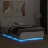 Estructura de cama con LED madera ingeniería blanco 135x190