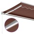 Toldo retráctil manual con luz LED marrón 300x250
