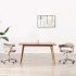 Silla de comedor giratoria de madera curvada y tela gris