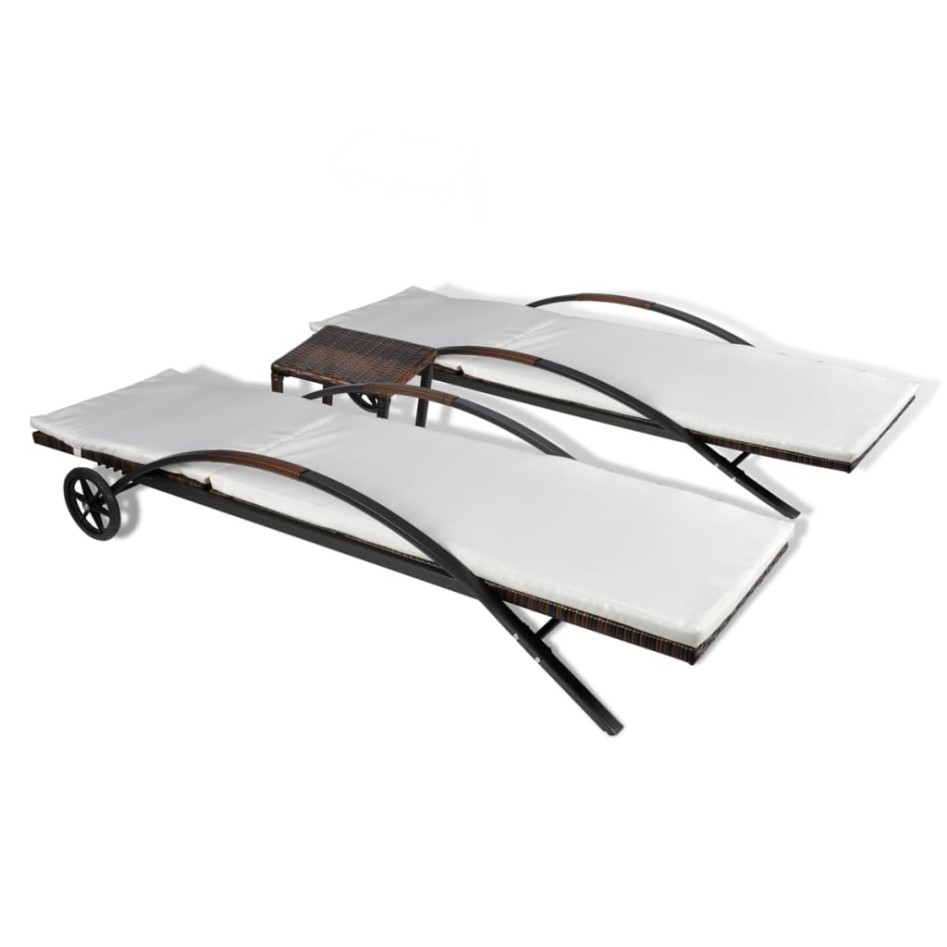 Tumbonas con mesita ratán sintético