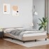Estructura de cama con cabecero sin colchón capuchino