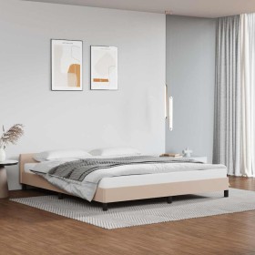Estructura de cama con cabecero sin colchón capuchino