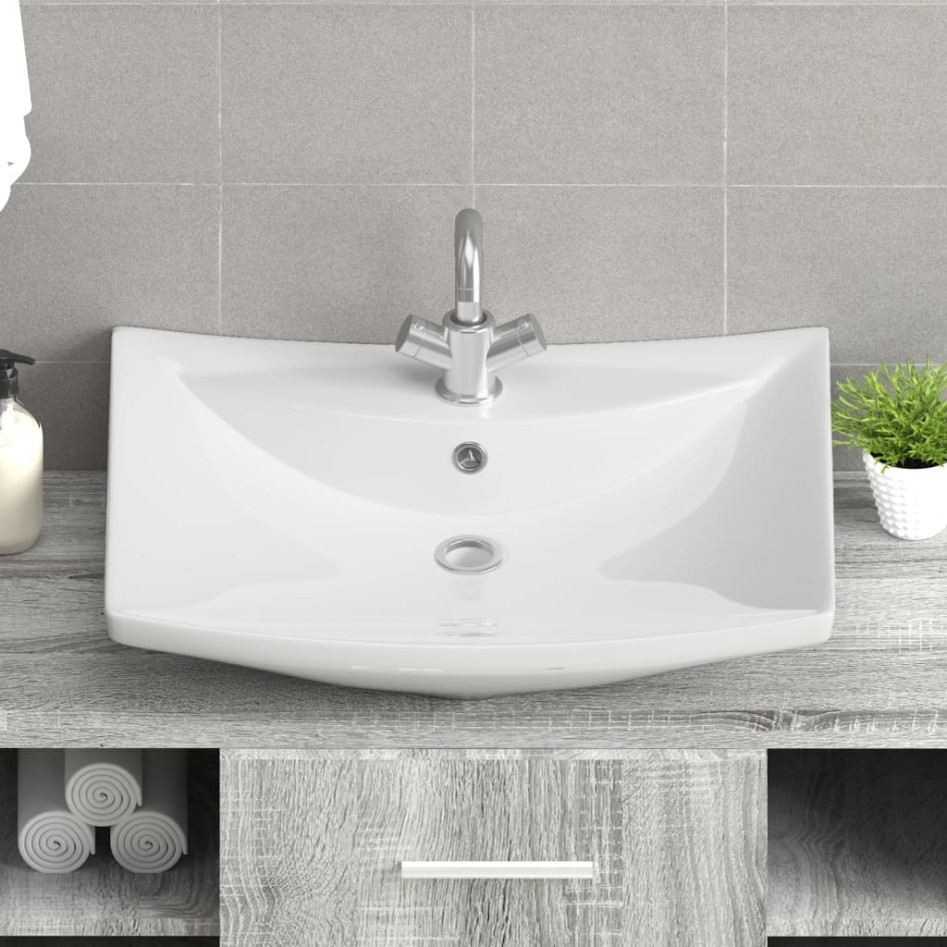 Lavabo de cerámica rectangular con orificio de grifo y