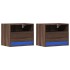 Mesitas de noche de pared con luces LED 2 unidades roble