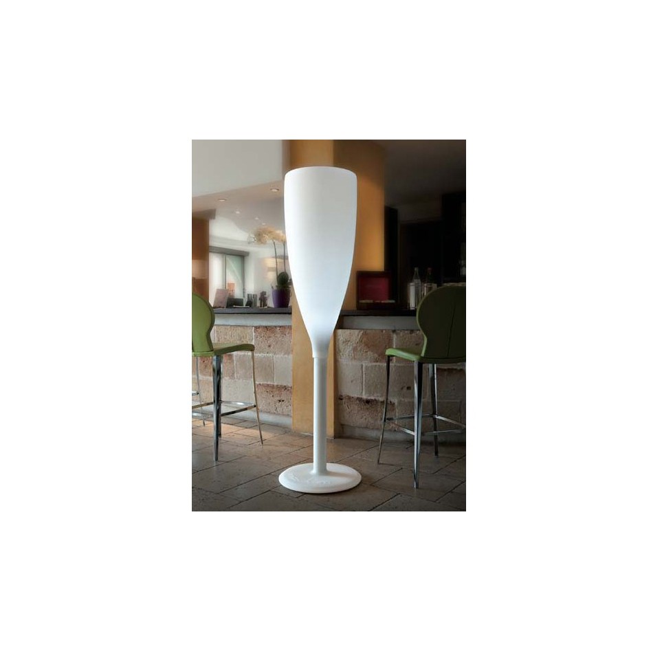 Lámpara forma copa de cava