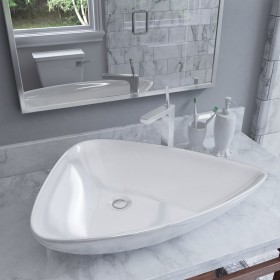 Lavabo de cerámica triangular blanco 645x455x115