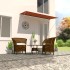Toldo retráctil naranja y marrón 300x150