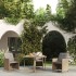 Mesa de jardín ratán sintético y vidrio beige 109x107x74