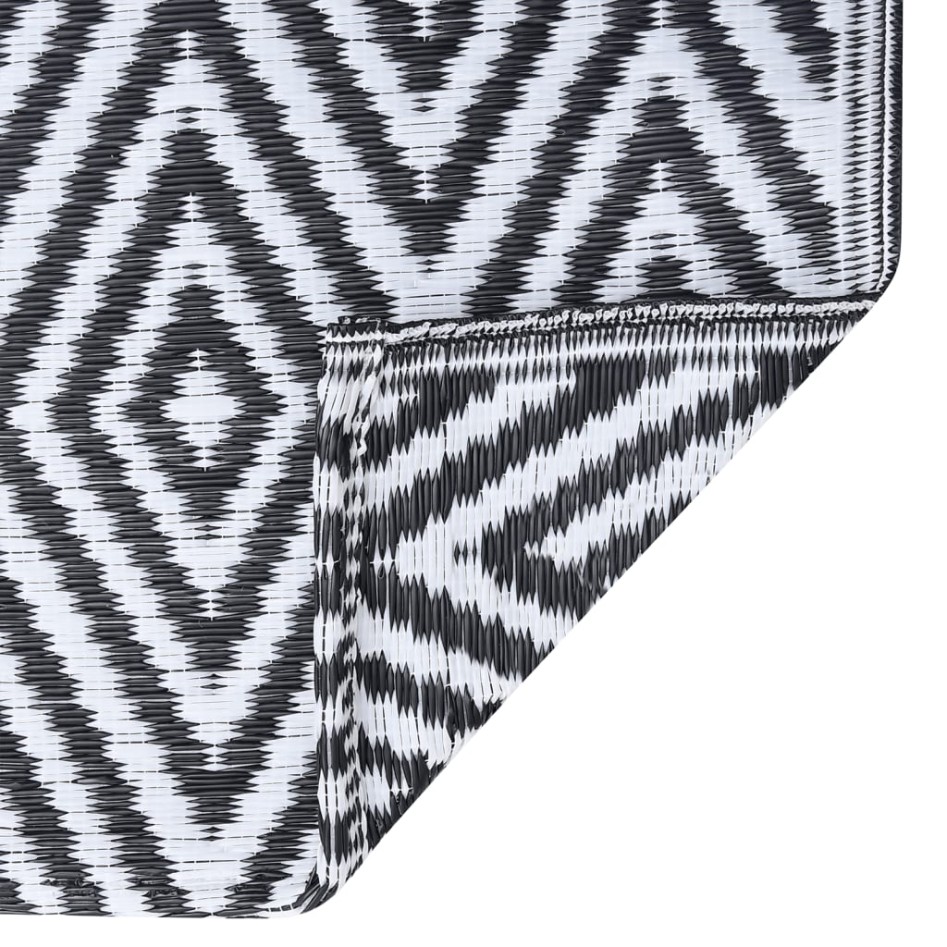 Alfombra de exterior ARAKIL blanca y negra 190x290 cm