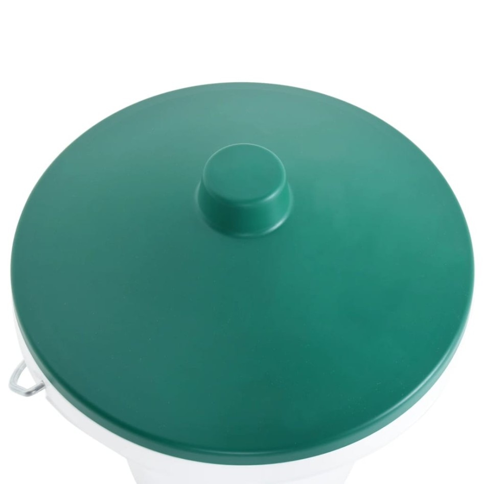 Bebedero para aves de corral con tetinas 18