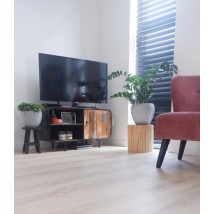Mueble para TV de madera reciclada O2