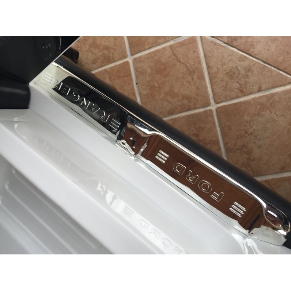 Ford Ranger F150 eléctrico para niños blanco