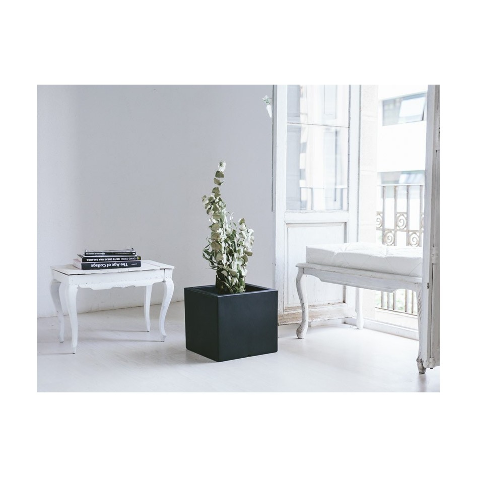 Macetero iluminado Cinarso