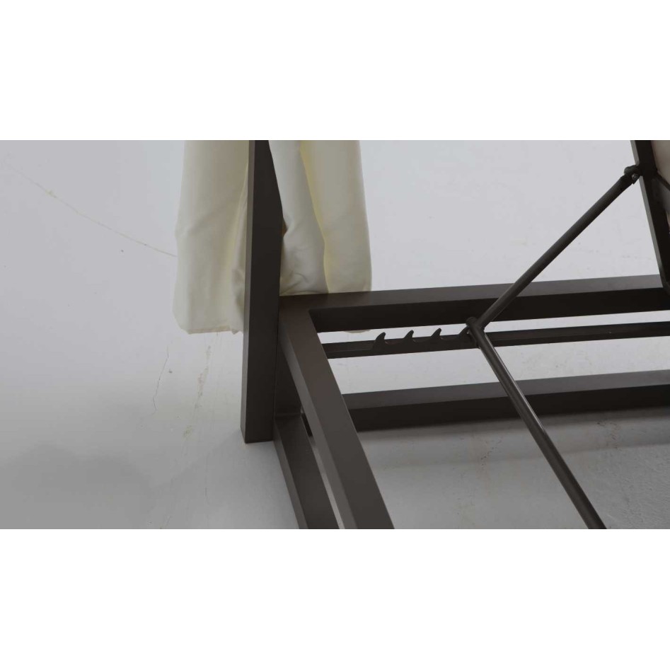 Zanzíbar Cama Balinesa