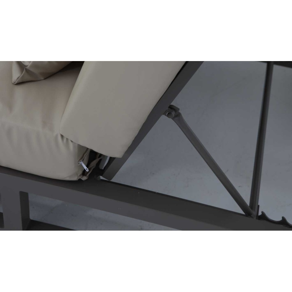 Zanzíbar Cama Balinesa