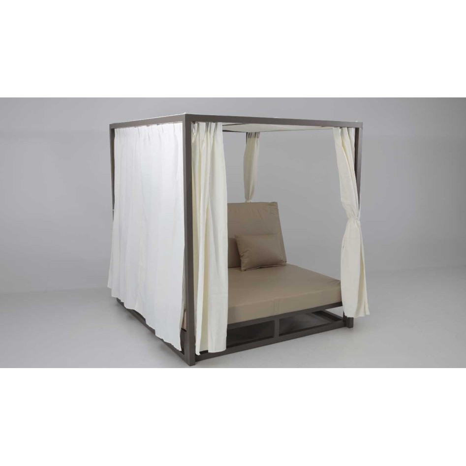 Zanzíbar Cama Balinesa