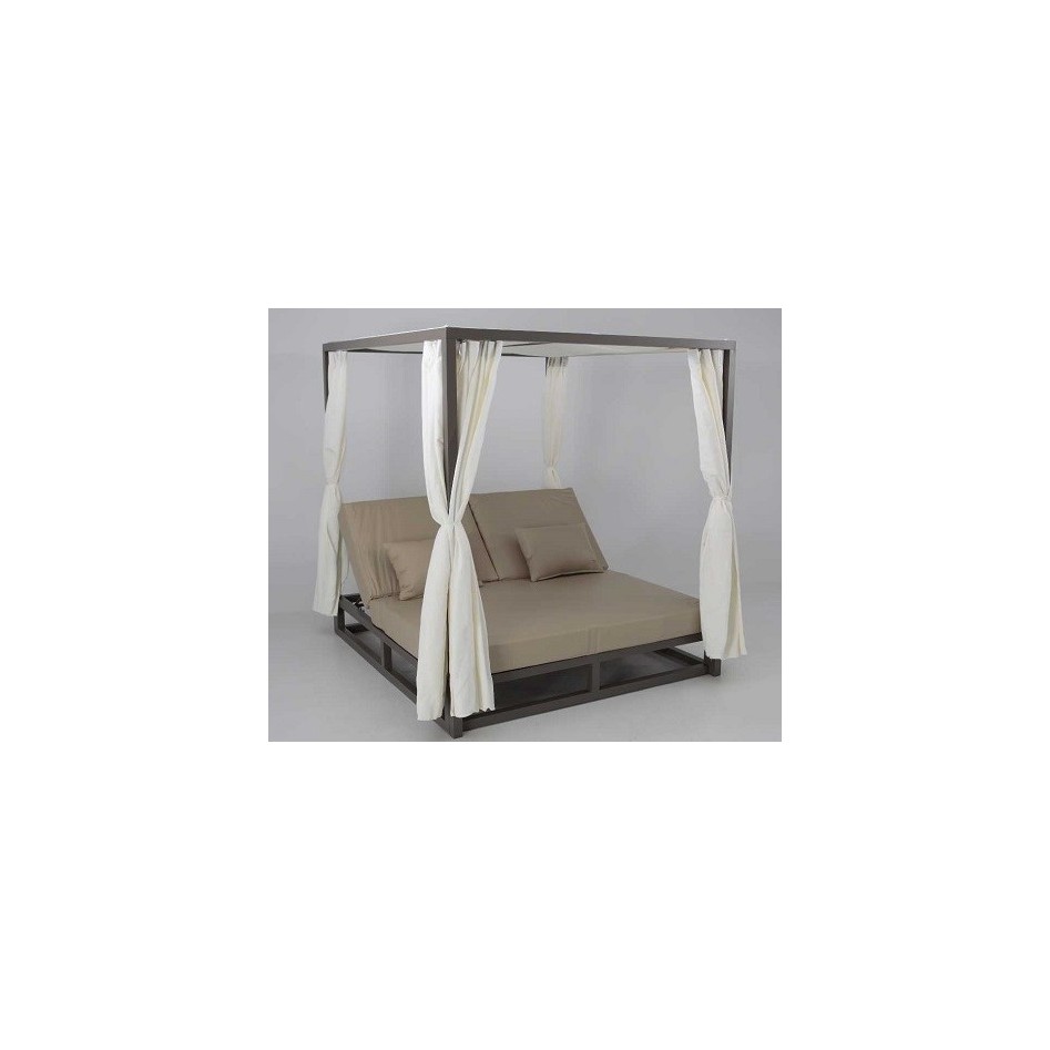 Zanzíbar Cama Balinesa