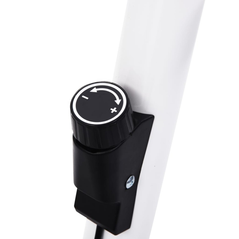 Bicicleta estática con resistencia de cinta