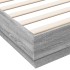 Estructura de cama con luces LED gris Sonoma 180x200