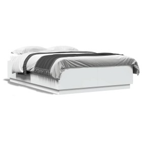 Estructura de cama con LED madera ingeniería blanco 140x200