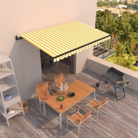 Toldo retráctil automático amarillo y blanco 450x350