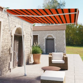 Toldo de pie automático naranja y marrón 300x250