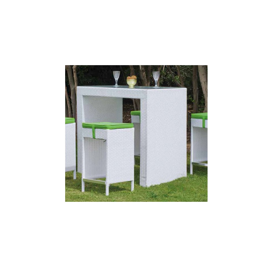 Mesa de bar y taburetes