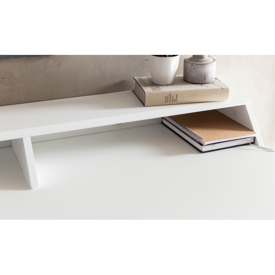 Escritorio de madera