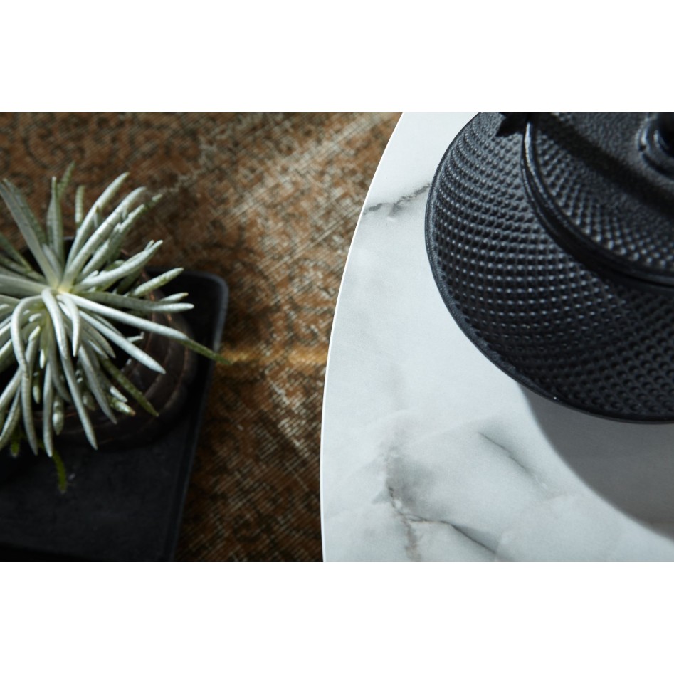  Mesa de salón con estructura de metal 