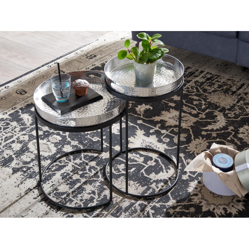 juego de mesas auxiliares de 2 mesas nido redondas de metal plateado / negro con acabado martillado | mesa de centro bandeja ext