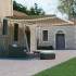 Toldo retráctil manual con LED crema 400x300