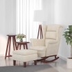 Sillón mecedora patas madera y taburete terciopelo color crema