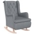 Sillón con patas mecedoras y taburete de tela gris