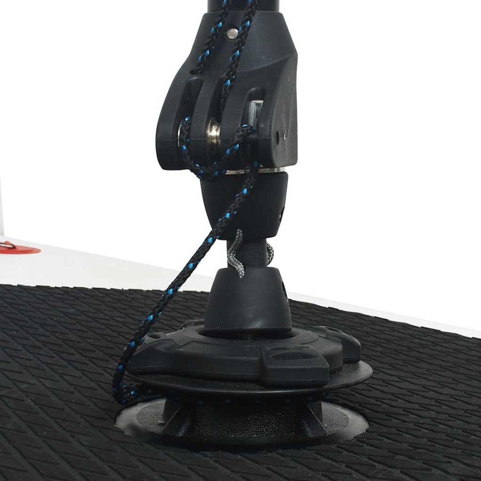 Tabla de paddle surf inflable con vela roja y