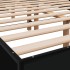 Estructura de cama madera de ingeniería y metal negro
