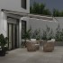 Toldo retráctil manual luz LED antracita y blanco 500x350