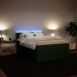 Cama box spring con colchón terciopelo verde oscuro 140x200